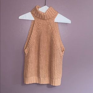 Sleeveless turtleneck